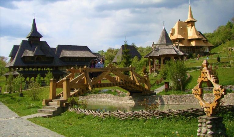 Cele mai frumoase mănăstiri din România – Ghid complet cu istorie, program și sfaturi de vizitare (2026)