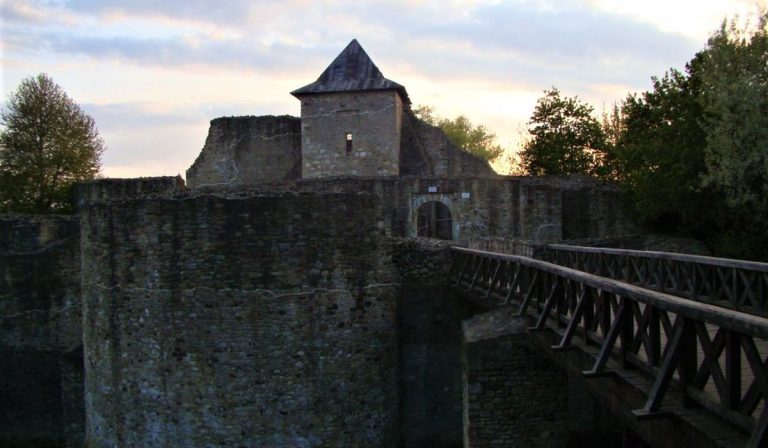 Cetatea de Scaun a Sucevei – Fortăreața neînvinsă a lui Ștefan cel Mare