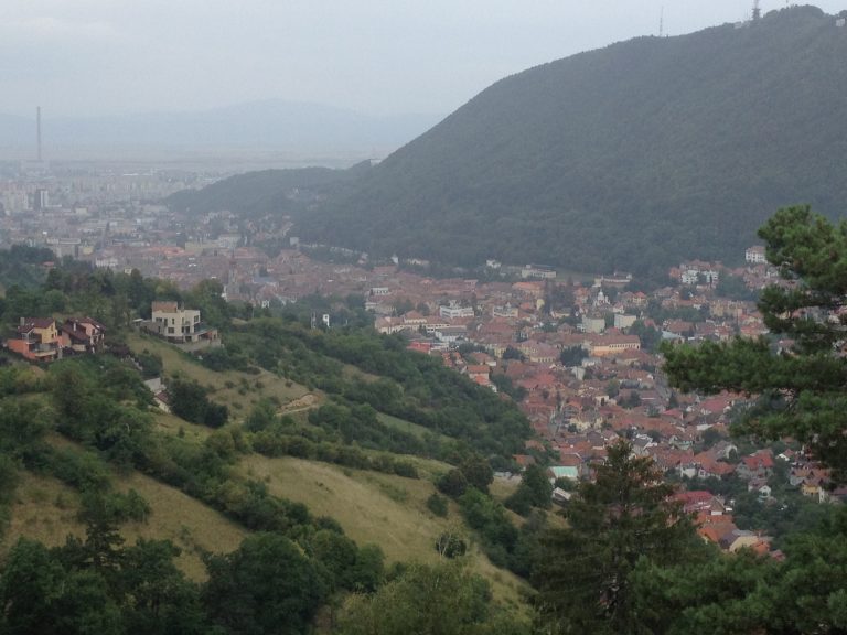 Târgul de Crăciun Brașov 2026 — ghid complet: program, atracții, prețuri și cazare