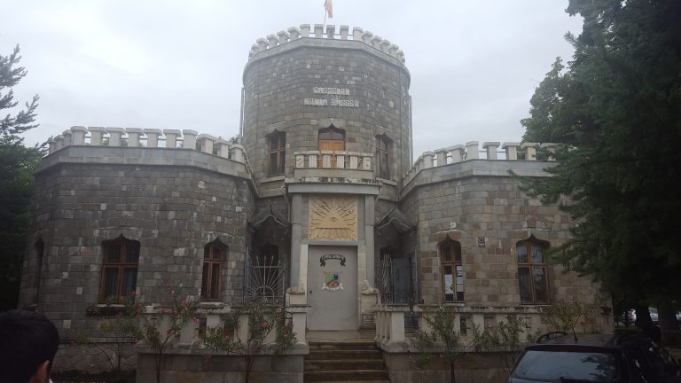 Castelul Iulia Hasdeu din Câmpina – Templul Spiritist de la Poalele Carpaților | Ghid complet 2026