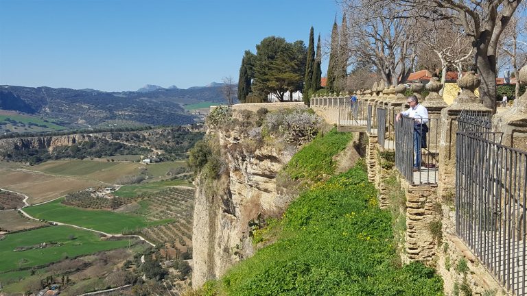 Surpriza vacanței în Andaluzia: Pueblos Blancos – satele albe! (Ghid complet 2026)