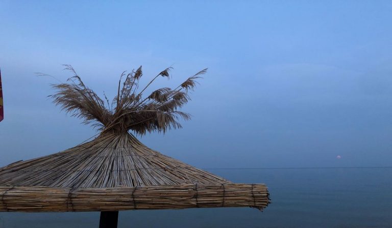 Nisipurile de Aur (Golden Sands) – Ghid complet 2026: plaje, hoteluri, obiective și tot ce trebuie să știi