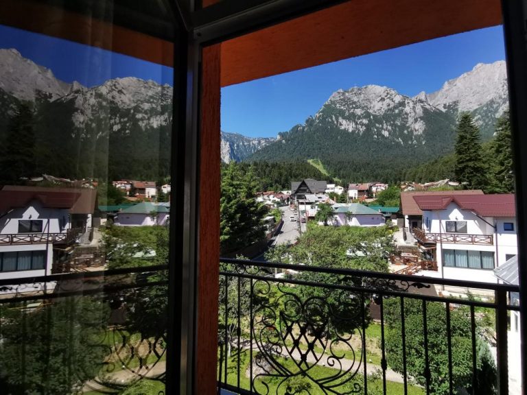 Concurs Umblu-teleleu.ro – cazare 2 nopti Hotel IRI Bușteni