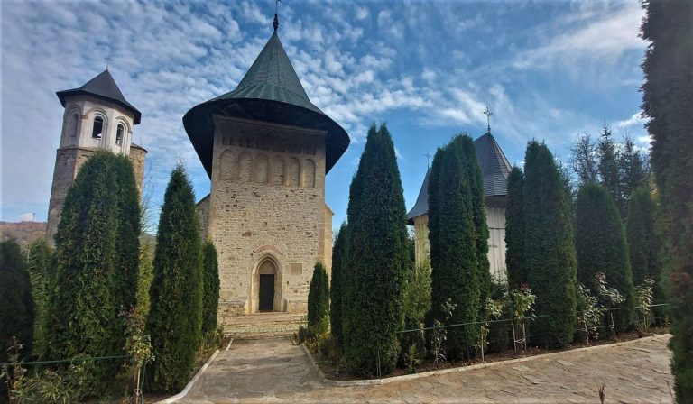 mănăstirea dobrovăț
