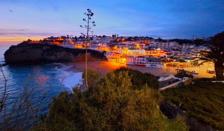 Descoperim Algarve la pas: Lagos, Portimao și Carvoeiro