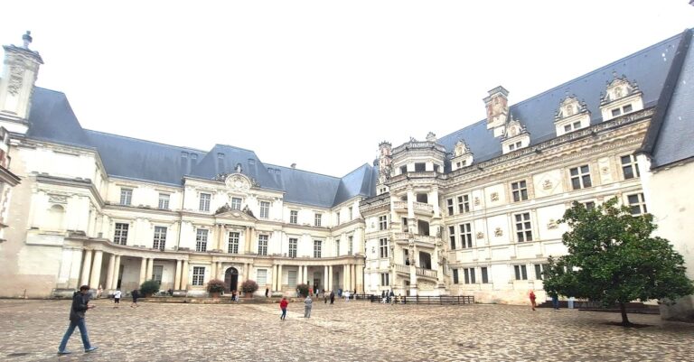 Blois – Poarta Văii Loarei și Oglinda Renașterii Franceze