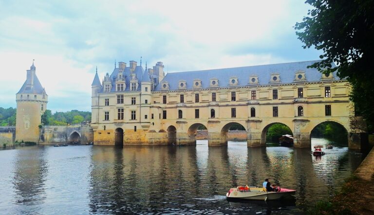 Castelul Chenonceau: Povestea Castelului Femeilor