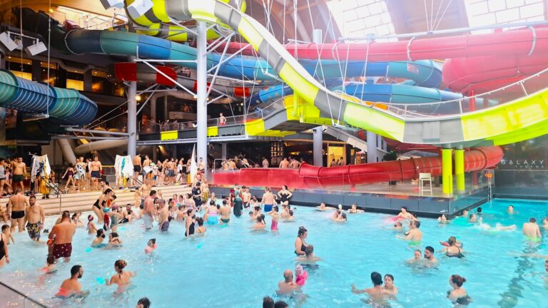 Therme București – O zi de distracție în familie la cel mai mare parc acvatic din Europa