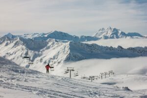 Stațiunea Straja 2026/2027 — cea mai lungă pârtie din România și cel mai bun raport calitate-preț