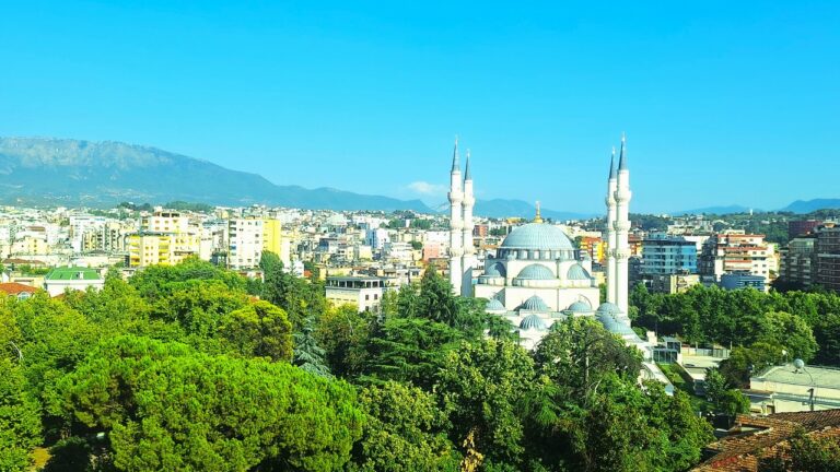 Tirana 2026 – merită o excursie din Durrës? Ghid onest, după o vizită de 3 ore