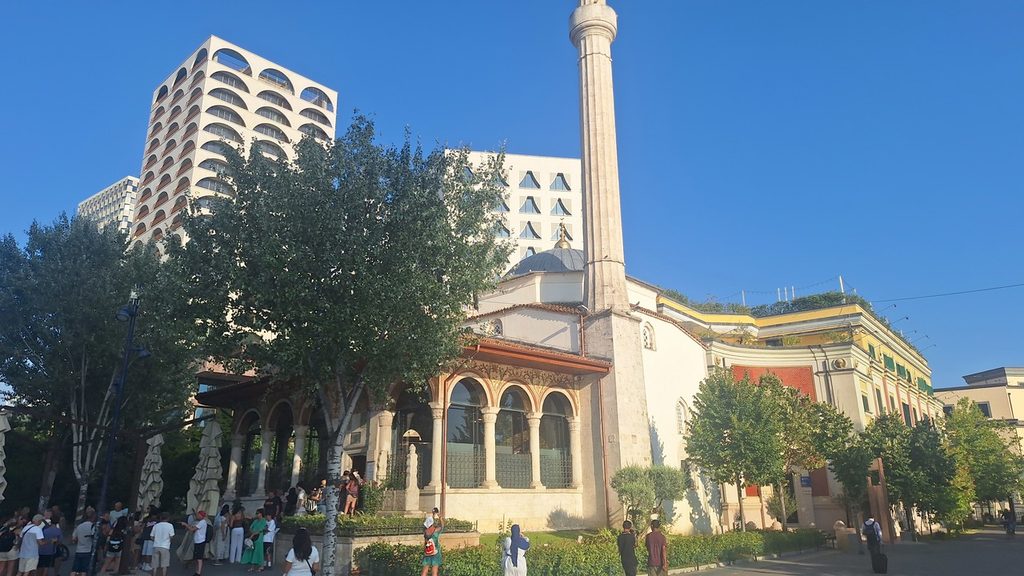 Et'hem Bej tirana